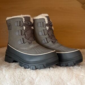 ✨$80✨NWT•SOREL Women's Tivoli V Waterproof Boot | Quarry, Grill 7.5